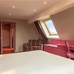 The Originals Boutique, La Maison Rouge, Lens Ouest Hotell 3*