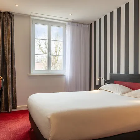 The Originals Boutique, La Maison Rouge, Lens Ouest Hotel 3*