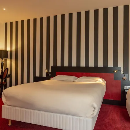 Hotel The Originals Boutique, La Maison Rouge, Lens Ouest