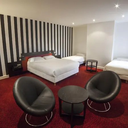 The Originals Boutique, La Maison Rouge, Lens Ouest מלון Noeux-les-Mines