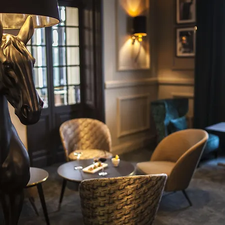 The Originals Boutique, La Maison Rouge, Lens Ouest מלון Noeux-les-Mines