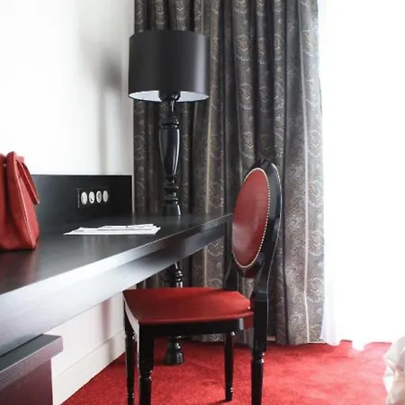 The Originals Boutique, La Maison Rouge, Lens Ouest