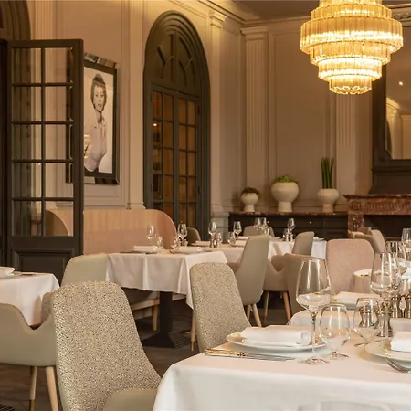 מלון The Originals Boutique, La Maison Rouge, Lens Ouest