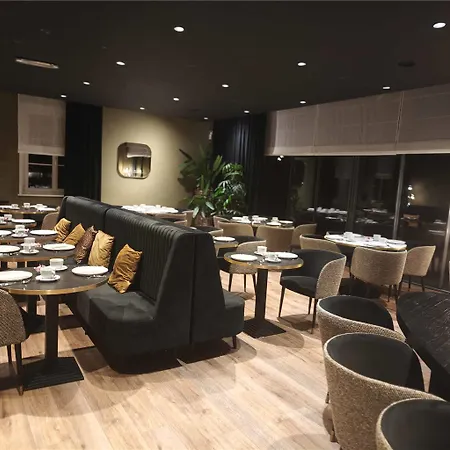 The Originals Boutique, La Maison Rouge, Lens Ouest Hotel