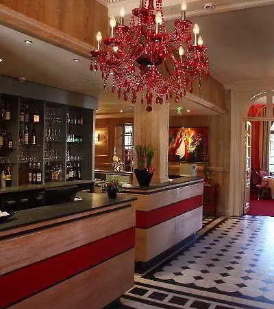 Hotel The Originals Boutique, La Maison Rouge, Lens Ouest