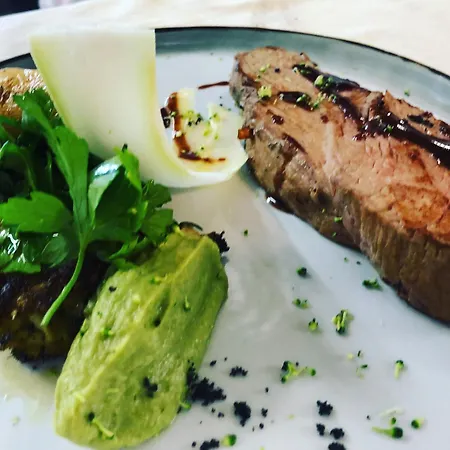 מלון The Originals Boutique, La Maison Rouge, Lens Ouest