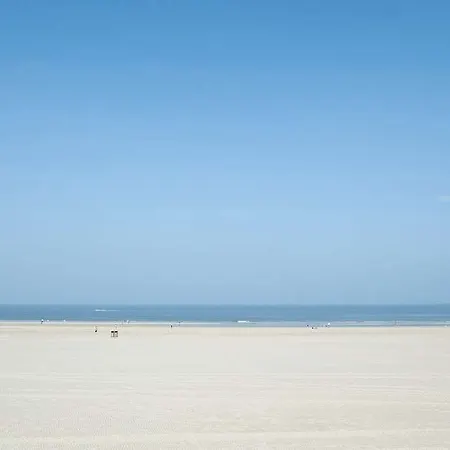 The Originals Boutique, La Maison Rouge, Lens Ouest